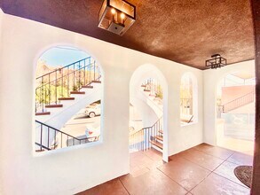 627 Brittania St in Los Angeles, CA - Foto de edificio - Building Photo