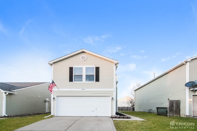 property at 10878 Glenayr Dr