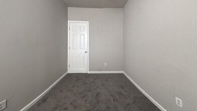 1038 W Orleans St in Philadelphia, PA - Building Photo - Building Photo