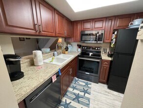 3358 Royal Canadian in Ft. Myers, FL - Building Photo - Building Photo