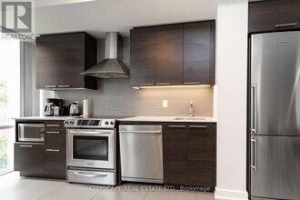 3 Market St. in Toronto, ON - Building Photo - Building Photo