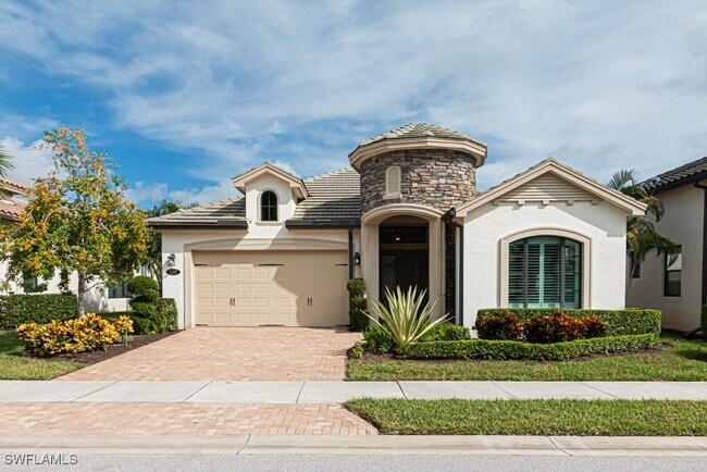 9267 Glenforest Dr in Naples, FL - Building Photo - Building Photo