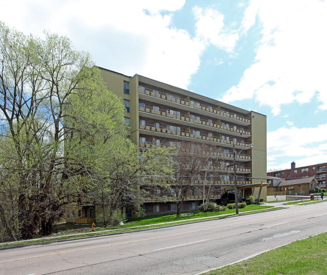 Wexford Manor in Toronto, ON - Building Photo - Building Photo