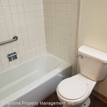 503 Poplar Dr in Canton, SD - Building Photo - Building Photo