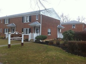 Buchanan Park in Bethlehem, PA - Building Photo
