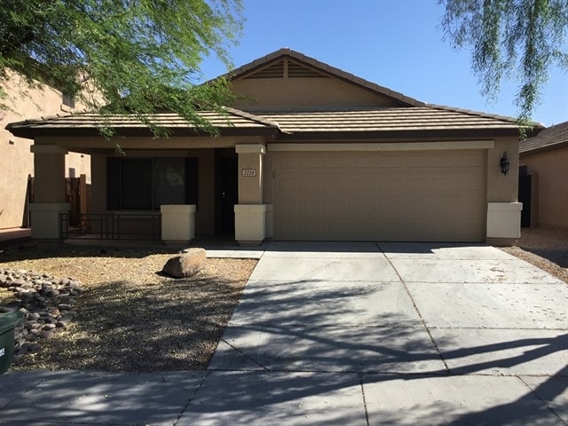 property at 2220 W Madre Del Oro Dr