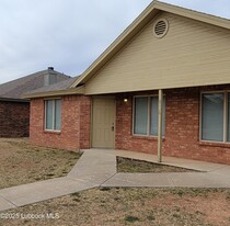 3110 111th St in Lubbock, TX - Building Photo