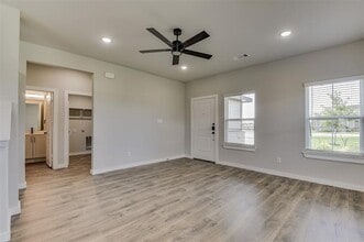 4202 Clovis St in Midlothian, TX - Building Photo - Building Photo