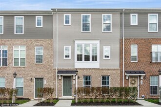 210 Gress Rd in Cranberry Township, PA - Foto de edificio - Building Photo