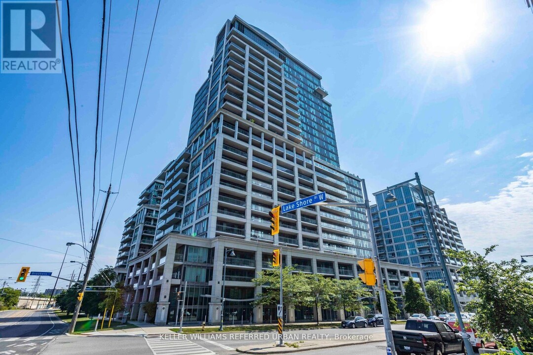 2121-2121 Lake Shore Blvd W in Toronto, ON - Building Photo