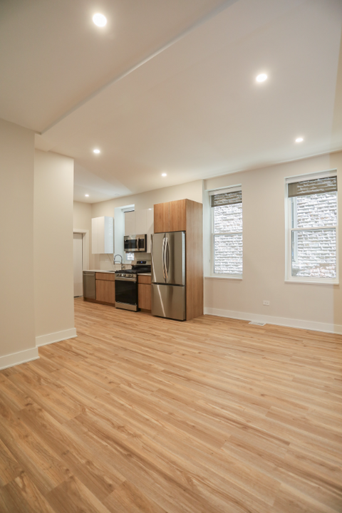 1414 W 75th St in Chicago, IL - Building Photo