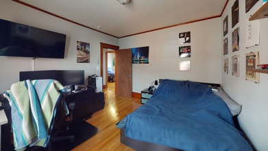 60 Pinkert St, Unit 1 in Medford, MA - Building Photo - Building Photo