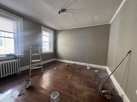 1579 Chapel St, Unit 305 in New Haven, CT - Building Photo