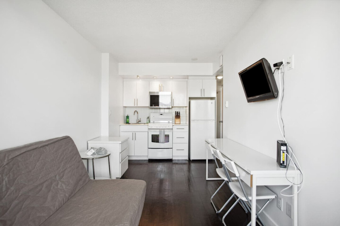 1125 12th Ave in Vancouver, BC - Building Photo