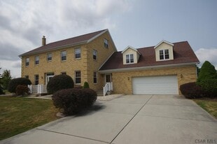 315 Kim Ln in Windber, PA - Building Photo