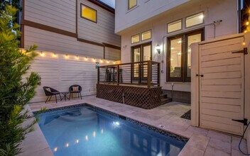 5620 Petty St in Houston, TX - Building Photo - Building Photo