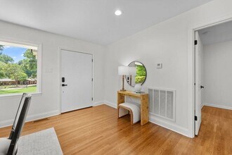 5340 Rich Rd in Memphis, TN - Building Photo - Building Photo