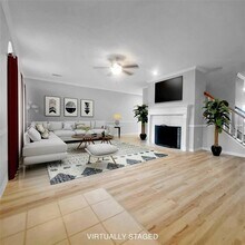 1365 El Camino Village Dr in Houston, TX - Building Photo - Building Photo