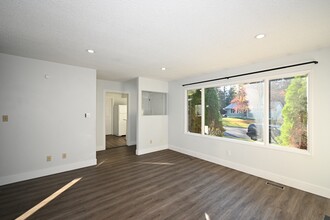 282 Clark Crescent in Prince George, BC - Building Photo - Building Photo