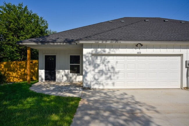 property at 1602 N Mcdonald Ave