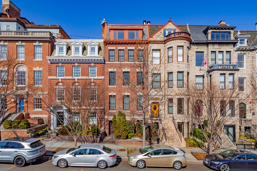 2117 S St NW in Washington, DC - Building Photo