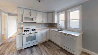 5 Edgar Ter, Unit 3 in Somerville, MA - Building Photo