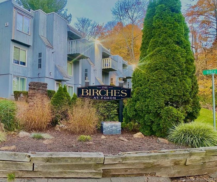 12 Cedar Ct in East Haven, CT - Building Photo