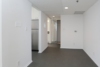 1820 Whitley in Hollywood, CA - Building Photo - Interior Photo