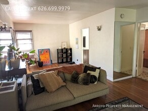 207 S Primrose Ave in Monrovia, CA - Building Photo - Building Photo