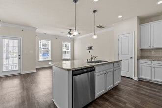 2121 Steiner St in Chesapeake, VA - Building Photo - Building Photo
