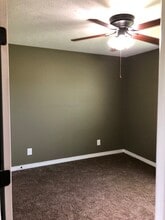 572 Carriage Crossing in Nixa, MO - Building Photo - Building Photo