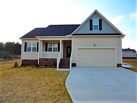 166 Sequoia Dr in Clayton, NC - Building Photo