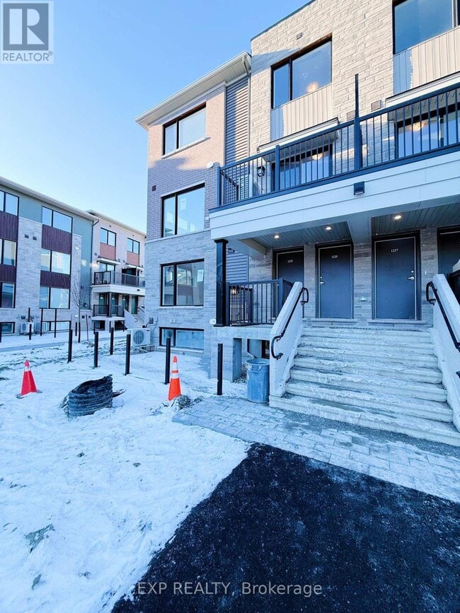 property at 1233 Creekway Private