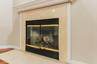 717 S Lake Cunningham Ave in Jacksonville, FL - Building Photo - Building Photo