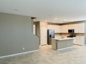 7030 Toll Mountain St in North Las Vegas, NV - Building Photo - Building Photo