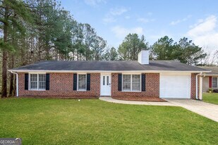 315 Cornwallis Way in Fayetteville, GA - Building Photo