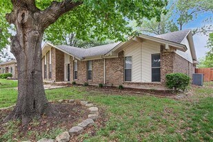1411 Potomac Dr in Richardson, TX - Building Photo