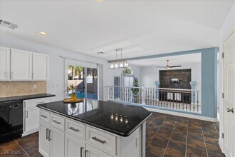 10902 Fintry Hills St in Las Vegas, NV - Building Photo - Building Photo