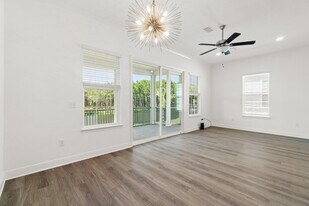 232 Kara Lake Dr, Unit 502 in Santa Rosa Beach, FL - Building Photo