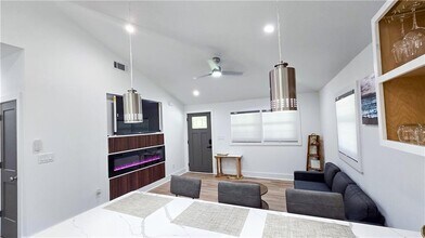 4014 Boulder Park Dr SW in Atlanta, GA - Building Photo - Building Photo