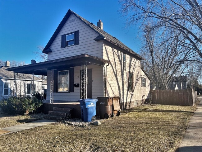 property at 801 E 6th Ave