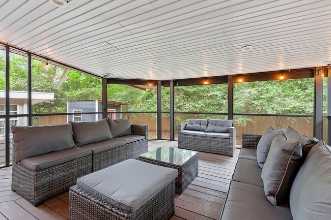 932 Spottswood Dr in Tallahassee, FL - Building Photo - Building Photo