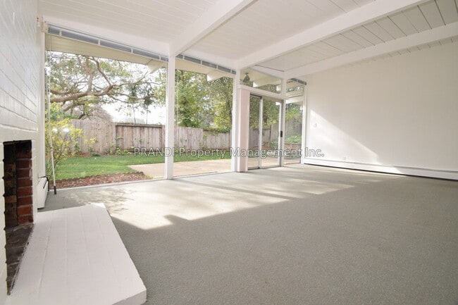 513 Idylberry Rd in San Rafael, CA - Building Photo - Building Photo