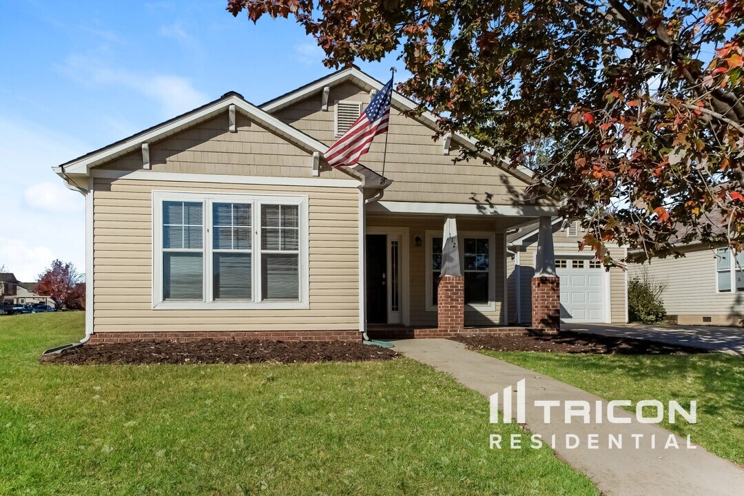 112 Kingsgate Ct in Statesville, NC - Foto de edificio