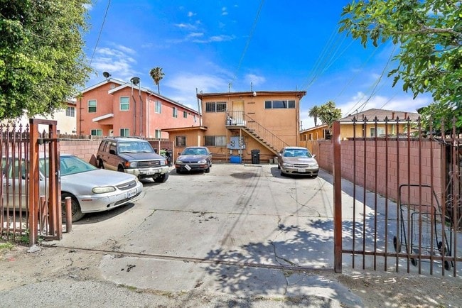 235 W 89th St in Los Angeles, CA - Building Photo - Building Photo