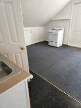 14 Preston St in Hillsborough, NH - Building Photo - Building Photo