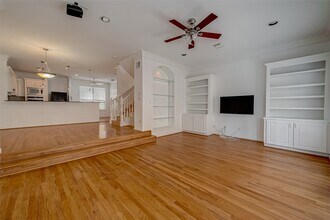 1507 Roy St in Houston, TX - Foto de edificio - Building Photo