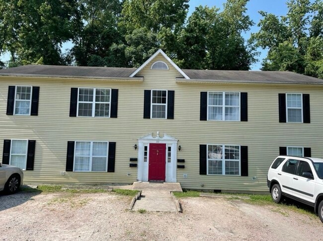 111 Sunset Dr, Unit 202