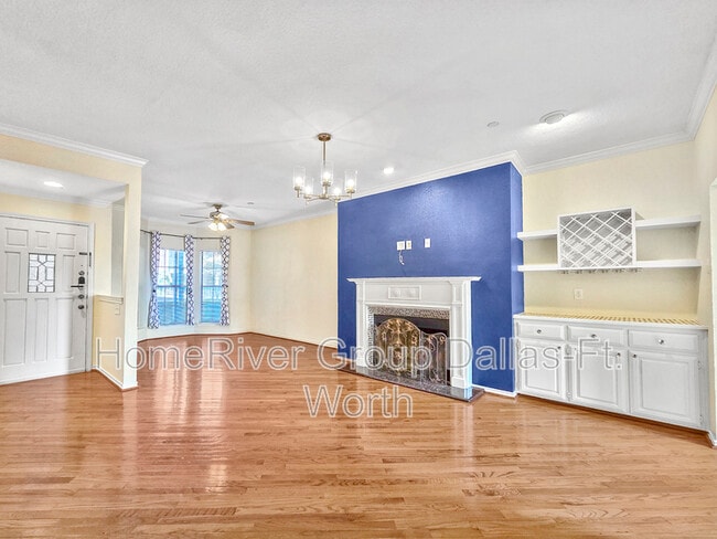 property at 8610 Turtle Creek Blvd