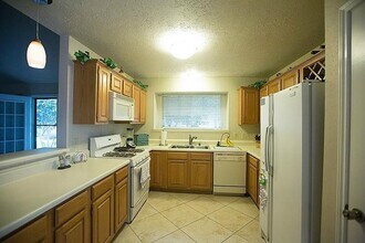 2406 Broken Elm Dr in Richmond, TX - Building Photo - Building Photo